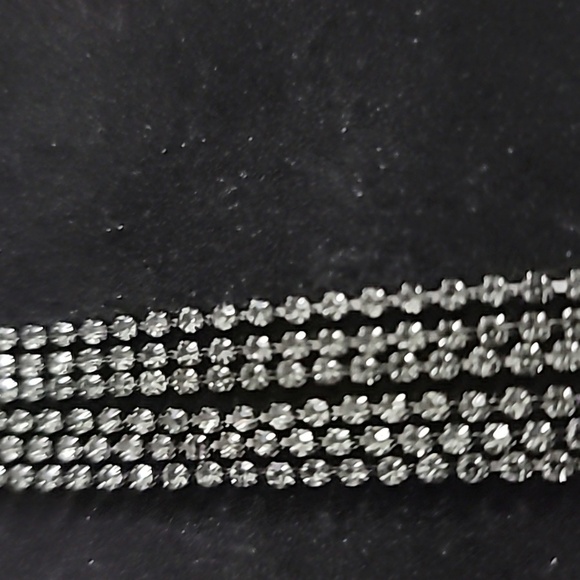 Rhinestone Dangle Earrings - Picture 4 of 7